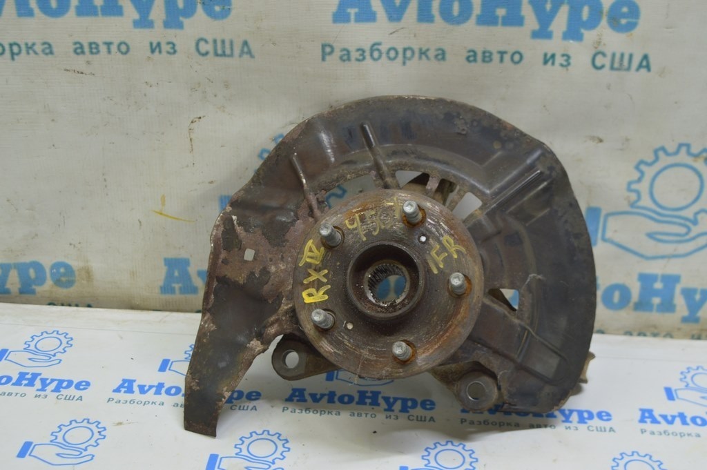 Цапфа со ступицей и кожухом передняя правая Lexus RX350 RX450h 16-22