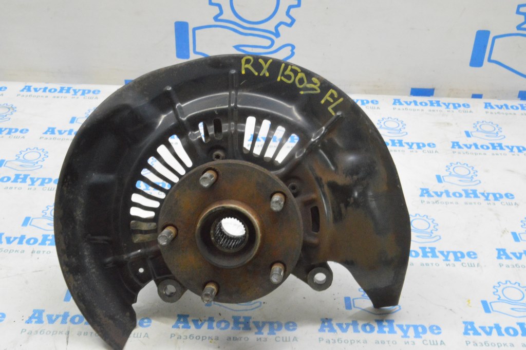 Цапфа со ступицей перед лев Lexus RX350 RX450h 10-15 (03) с кожухом