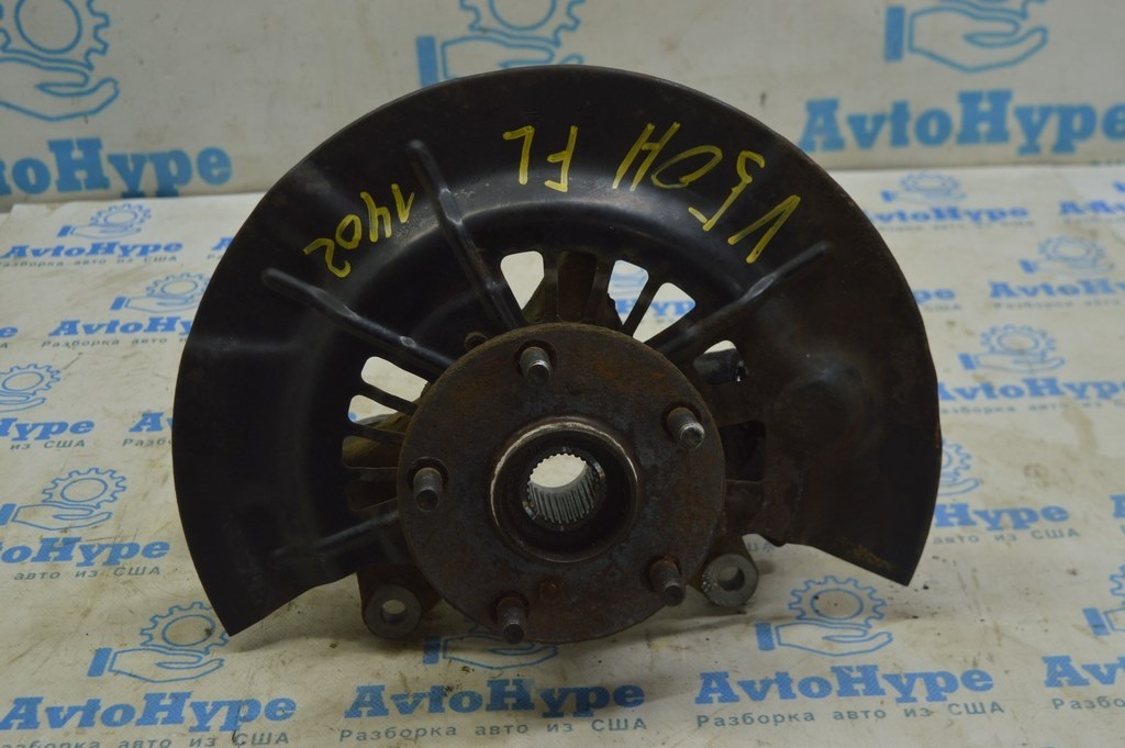 Цапфа со ступицей перед лев Toyota Camry v50 12-14 usa\euro LE XLE (02) с кожухом