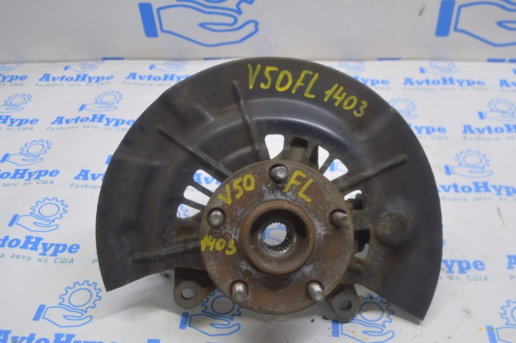 Цапфа со ступицей перед лев Toyota Camry v50 12-14 usa\euro SE (03) с кожухом