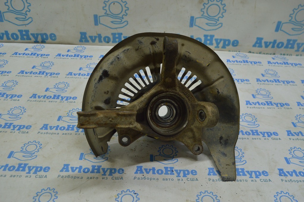 Цапфа со ступицей перед прав Lexus RX350 RX450h 10-15 (02) с кожухом