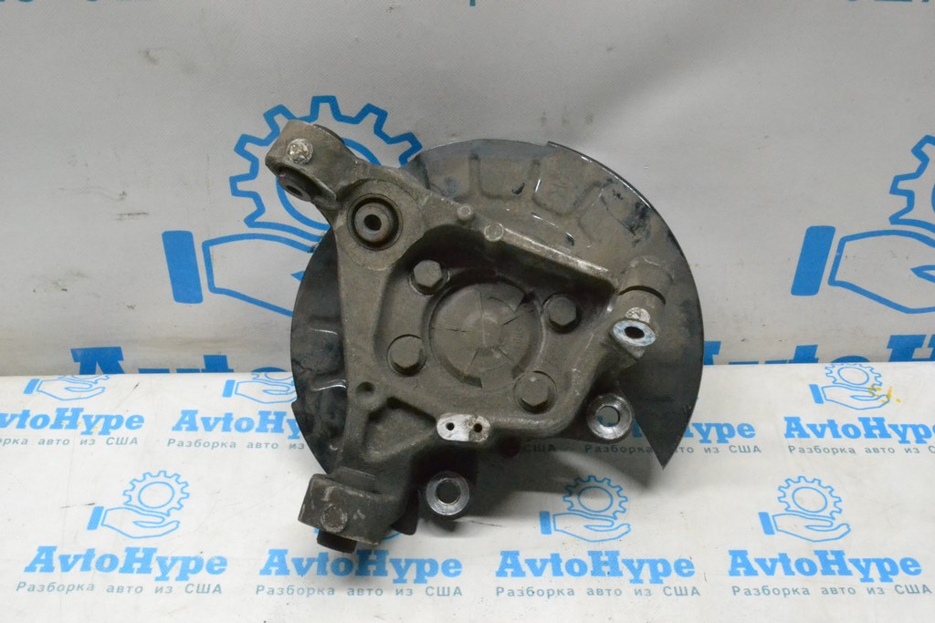 Цапфа зад прав Nissan Qashqai 21- FWD (01)
