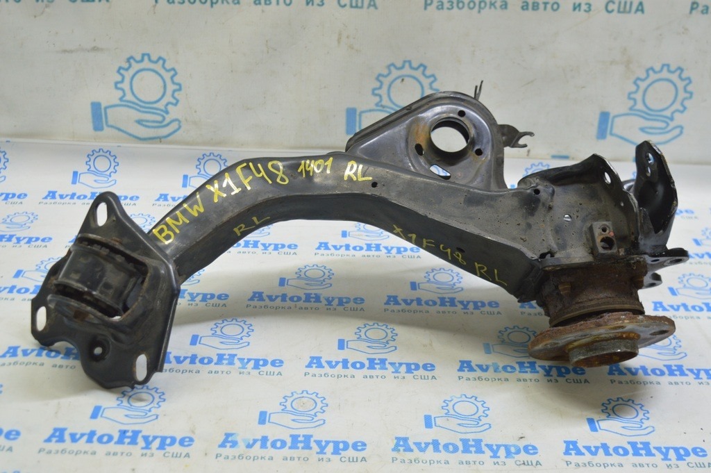 Цапфа задняя левая BMW X1 F48 16-22 (01)