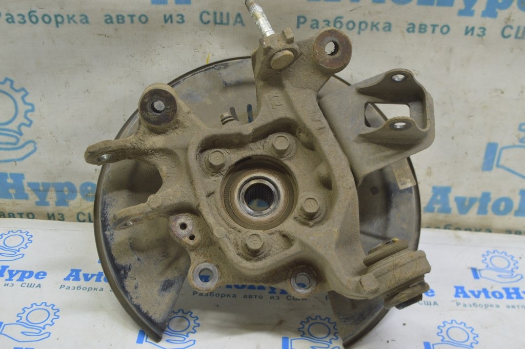 Цапфа задняя левая Lexus RX350 RX450h 16-22 (02)