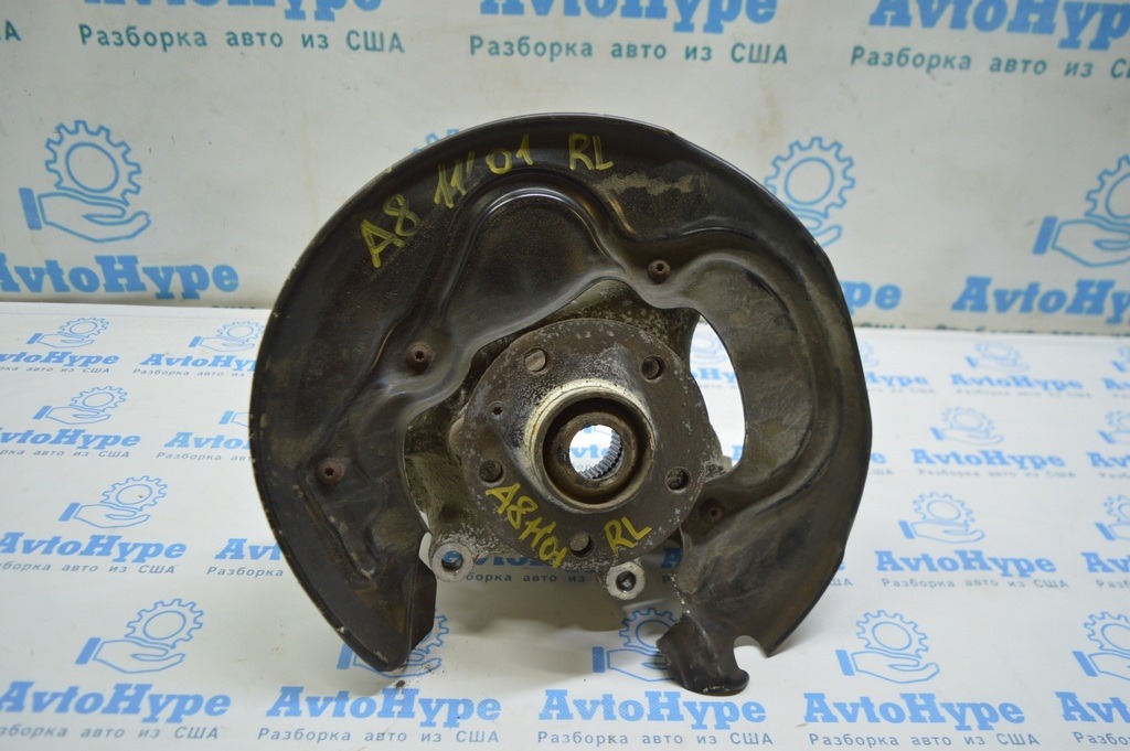Цапфа задняя левая со ступицей Audi A8 D4 10-17 (01)