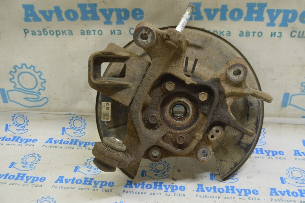 Цапфа задняя правая Lexus RX350 RX450h 16-22 (01)