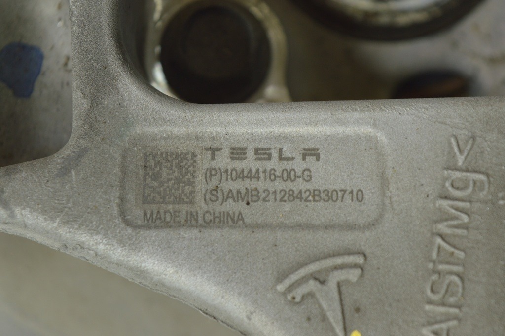 Цапфа задняя правая Tesla Model 3 18- (01) — фото 2