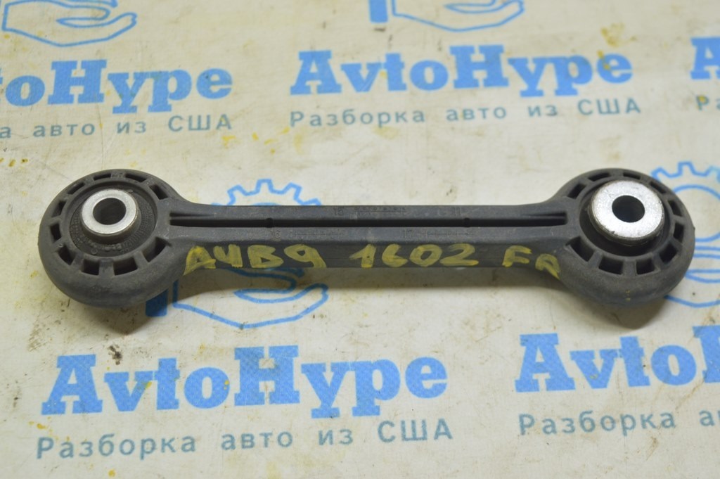 Тяга стабилизатора передняя правая Audi A4 B9 17- (02)