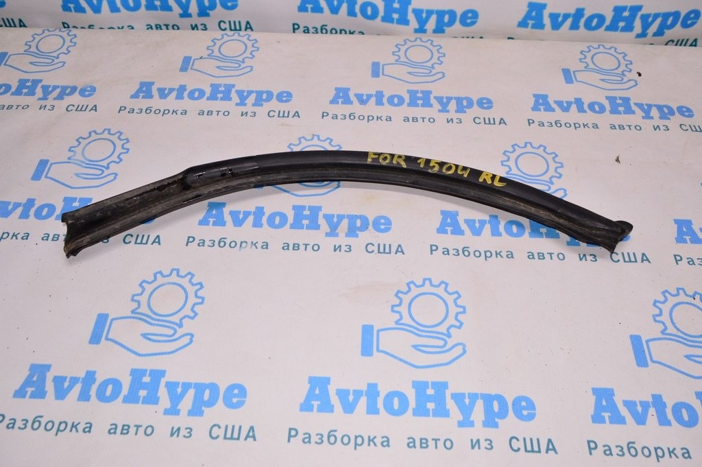 Уплотнитель арки зад лев Subaru Forester 14-18 SJ