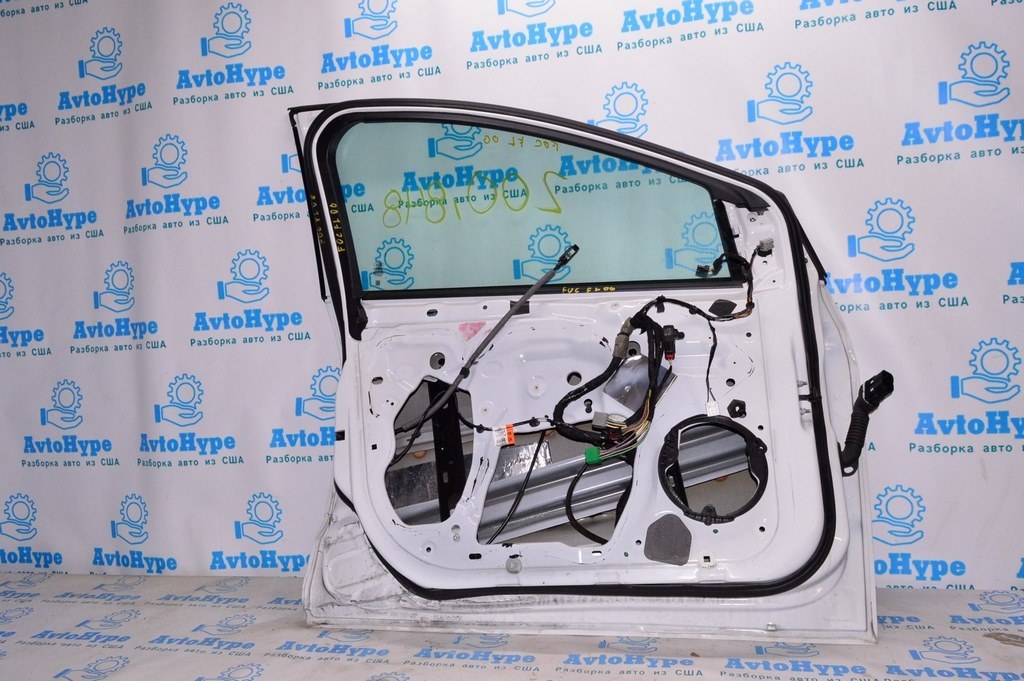 Уплотнитель двери перед лев Ford Focus mk3 11-18