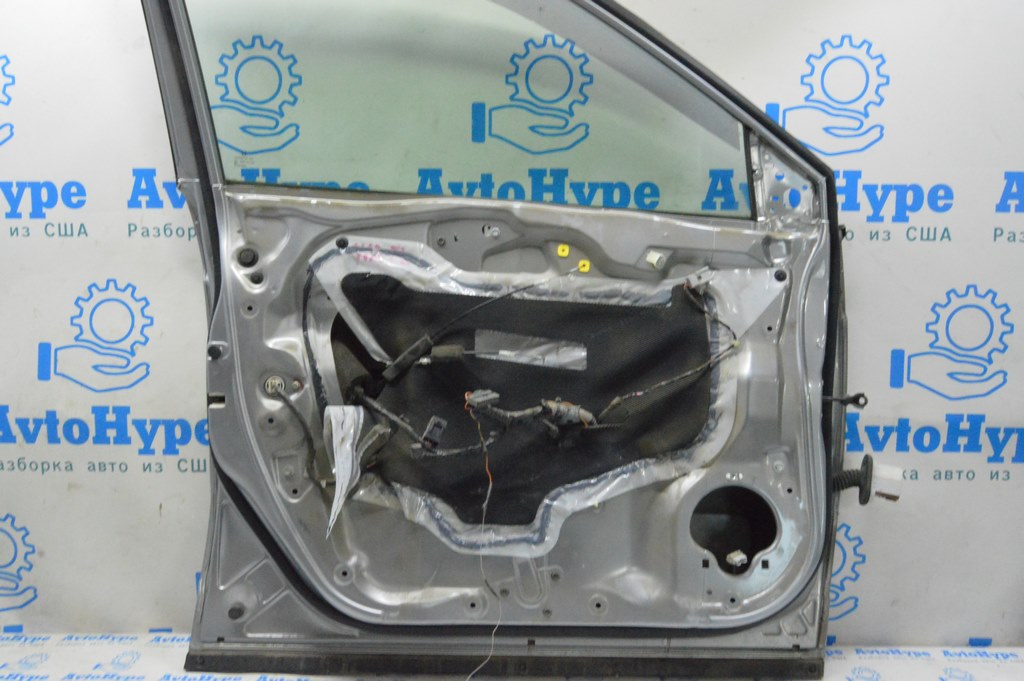 Уплотнитель двери перед лев Honda CRV 07-11