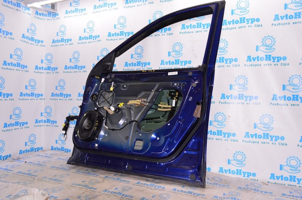 Уплотнитель двери перед прав Nissan Pathfinder 13-