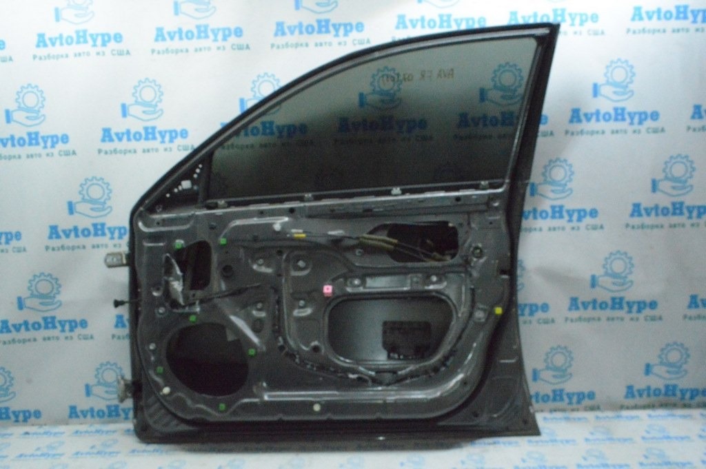 Уплотнитель двери перед прав Toyota Avalon 05-12