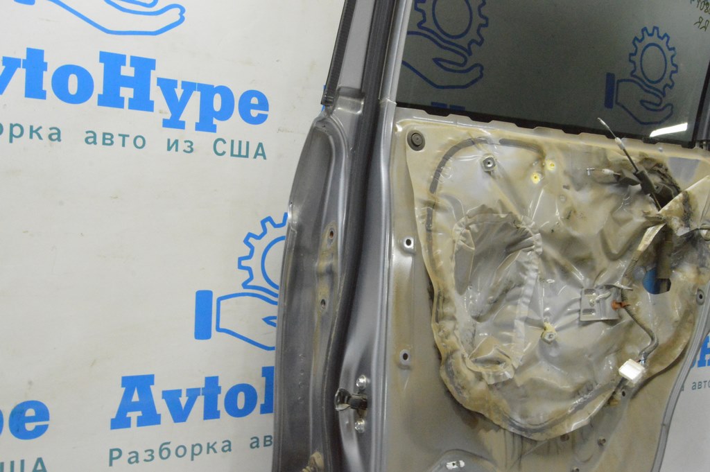 Уплотнитель двери зад прав Honda CRV 07-11