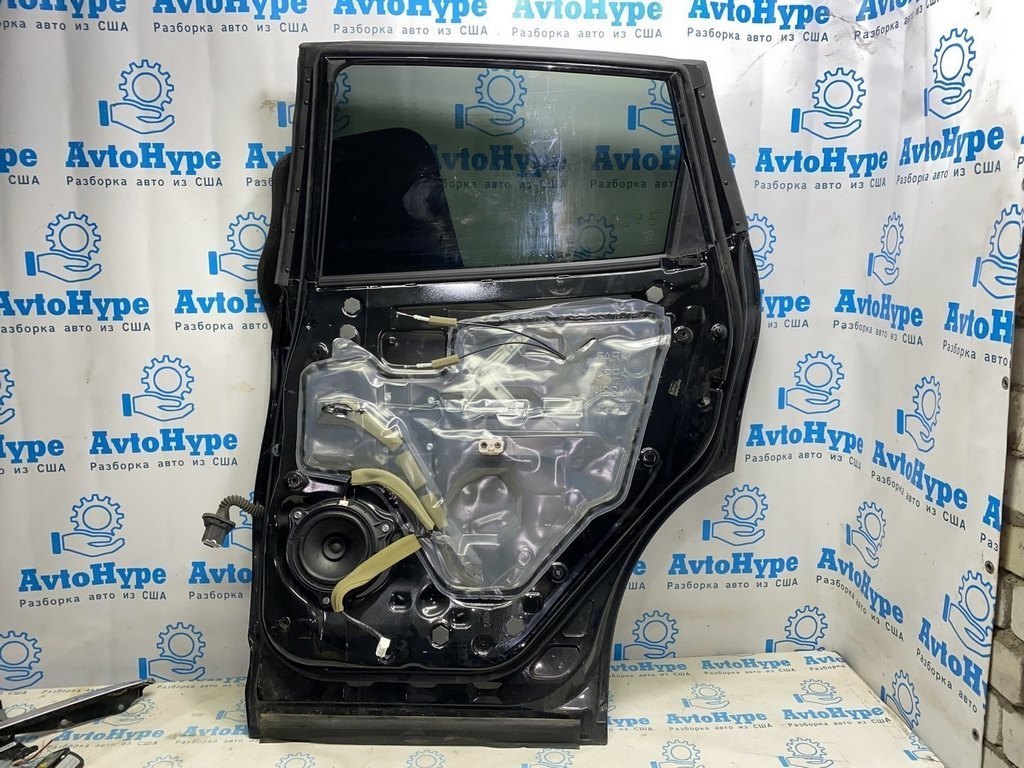Уплотнитель двери зад прав Nissan Murano z52 15-