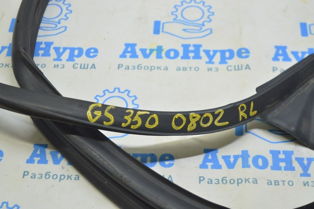 Уплотнитель двери задней левой Lexus GS300 GS350 GS430 GS450h 06-11 — фото 2