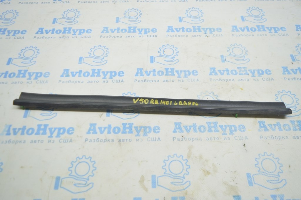Уплотнитель двери задней правой Toyota Camry v50 12-14 usa\euro нижний