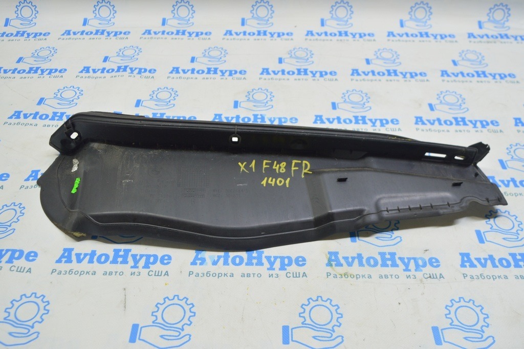 Уплотнитель капот-крыло правый BMW X1 F48 16-22 надлом (01)