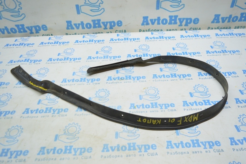 Уплотнитель капота Acura MDX 14-16 дорест (01) деф.трещинка