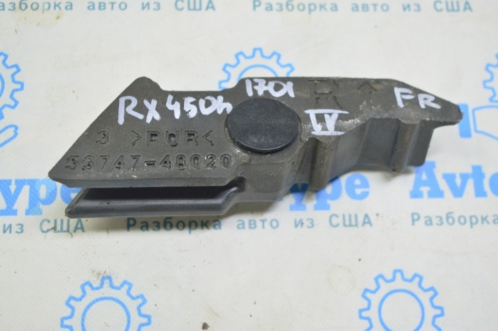 Уплотнитель крыла правый Lexus RX350 RX450h 16-22