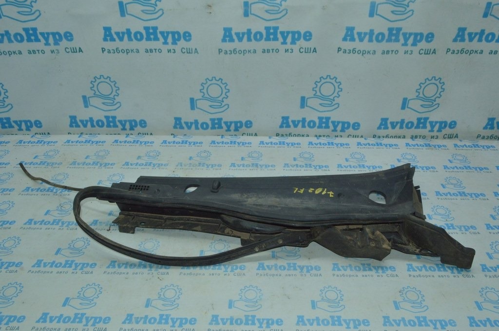 Уплотнитель решетки дворников Mazda 6 13-17