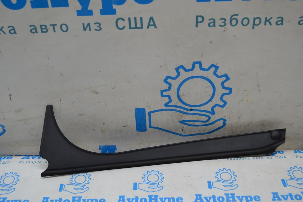 Уплотнитель стекла перед лев Land Rover Range Rover L405 13-17