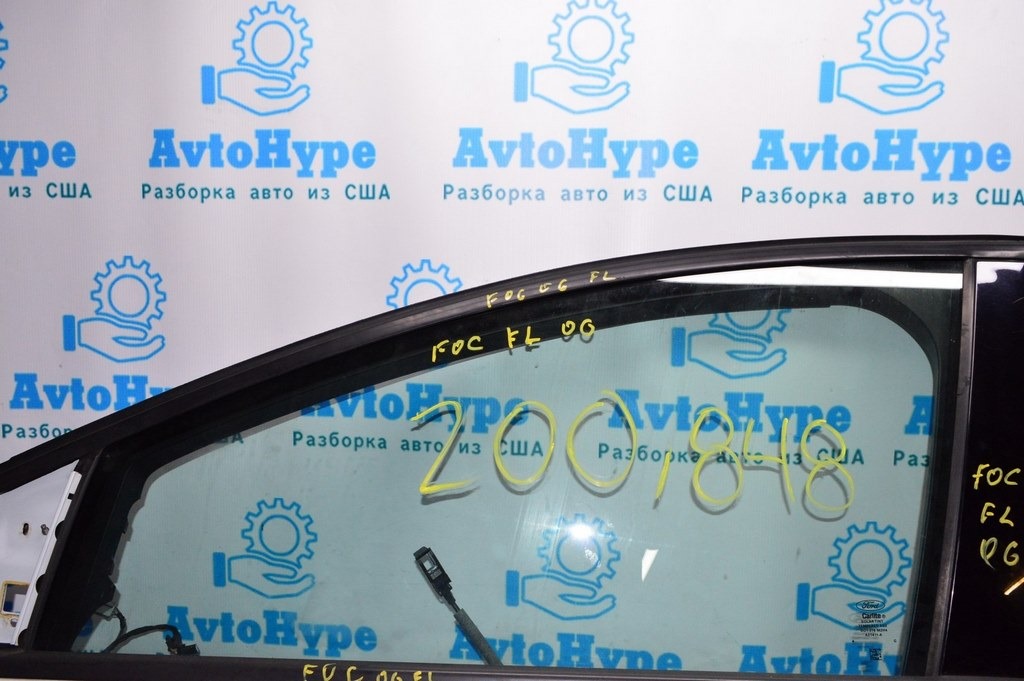 Уплотнитель стекла с верхним молдингом перед лев Ford Focus mk3 11-18