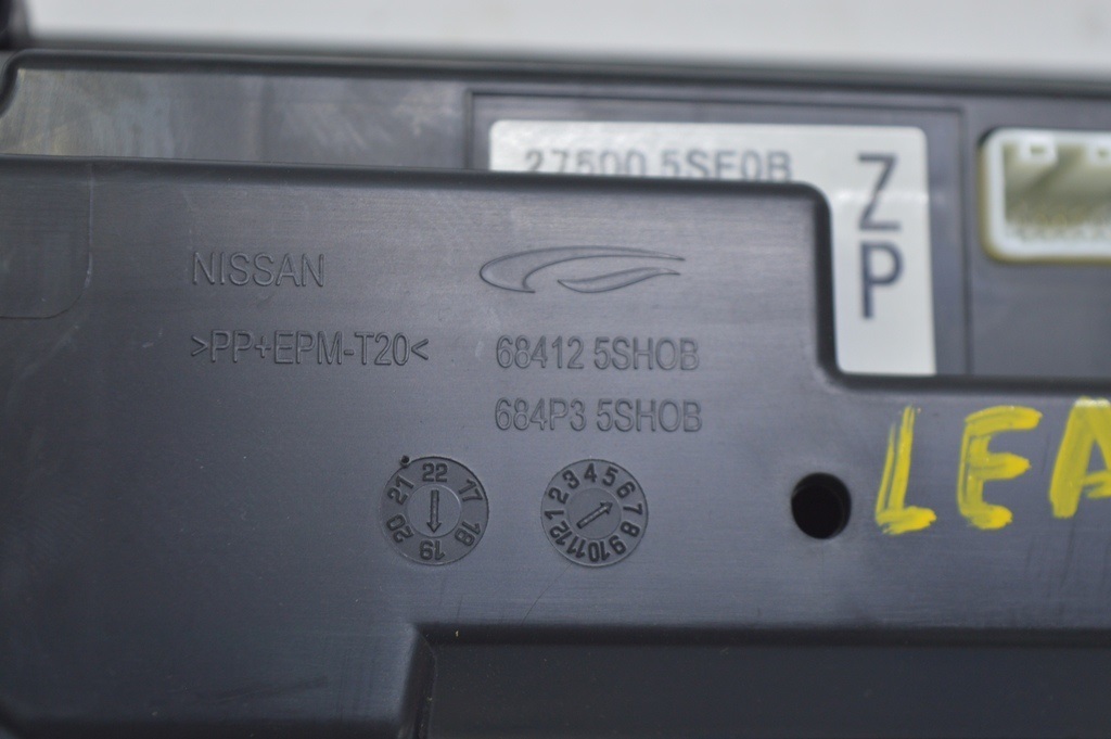Управление климат-контролем авто Nissan Leaf 18-22 под навигацию (01) — фото 4