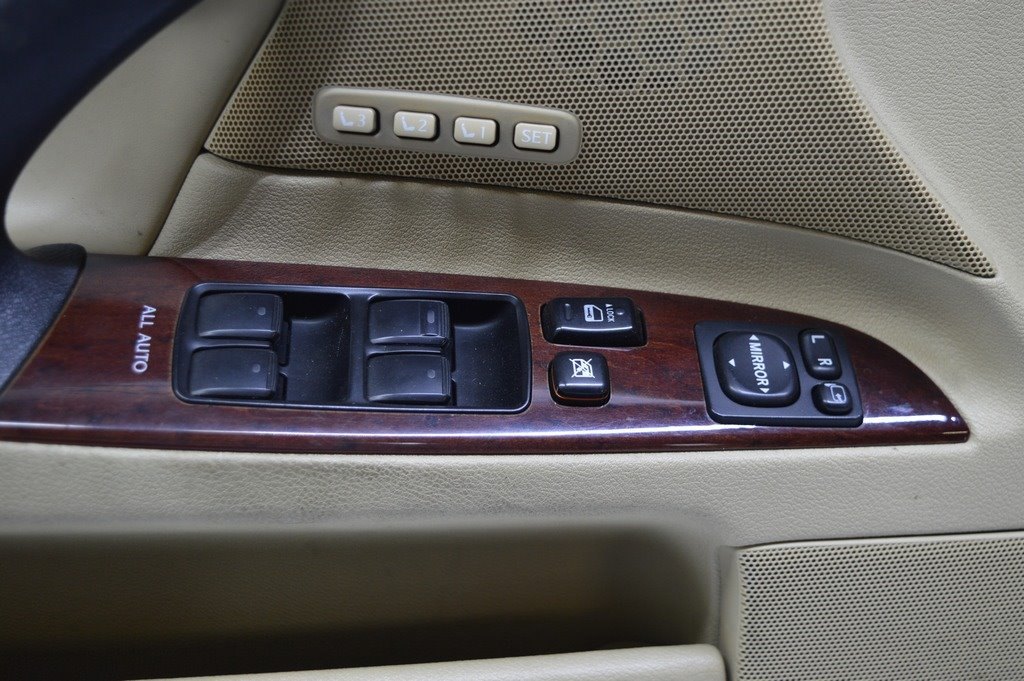 Управление стеклоподъемником перед лев Lexus IS250/IS300/IS350 06-13 с накладкой коричн дерево