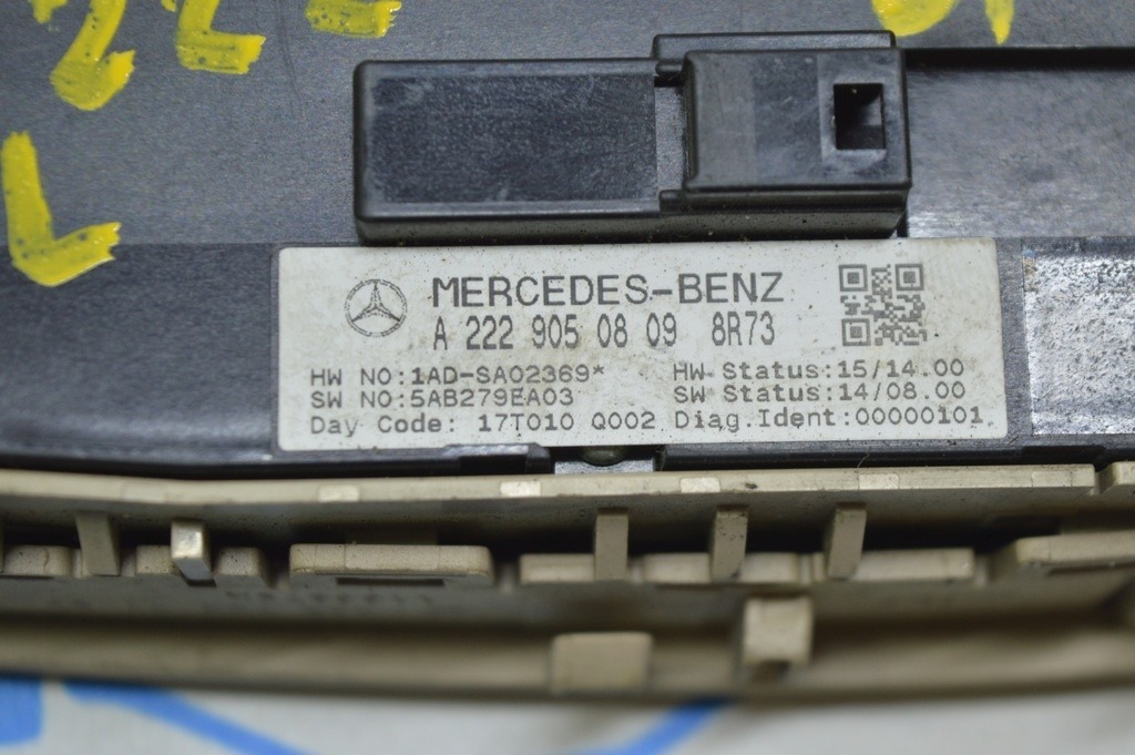 Управление стеклоподъемником перед лев Mercedes W222 14-22 (01) деф.под восстановление — фото 2