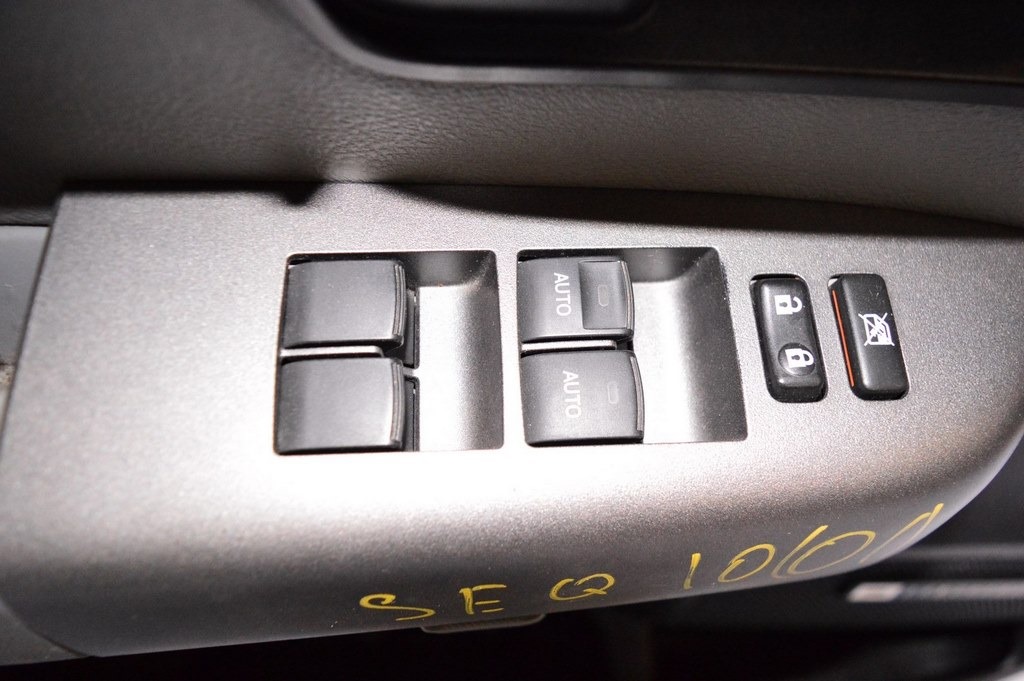 Управление стеклоподъемником перед лев Toyota Sequoia 2008-2022