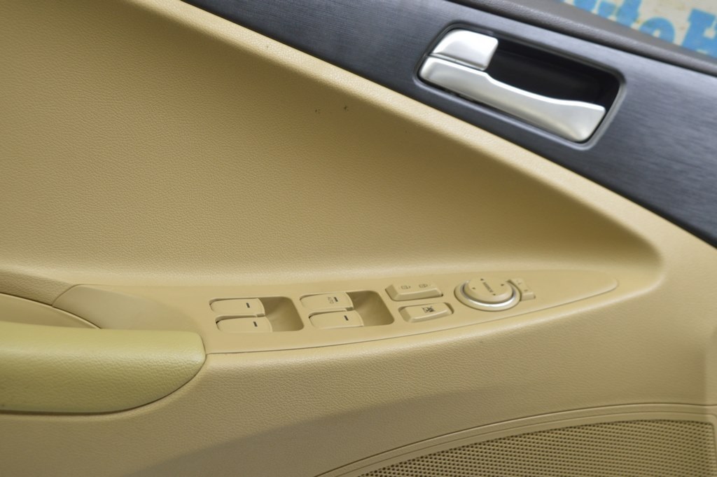 Управление стеклоподъемником передним левым Hyundai Sonata 11-15 беж