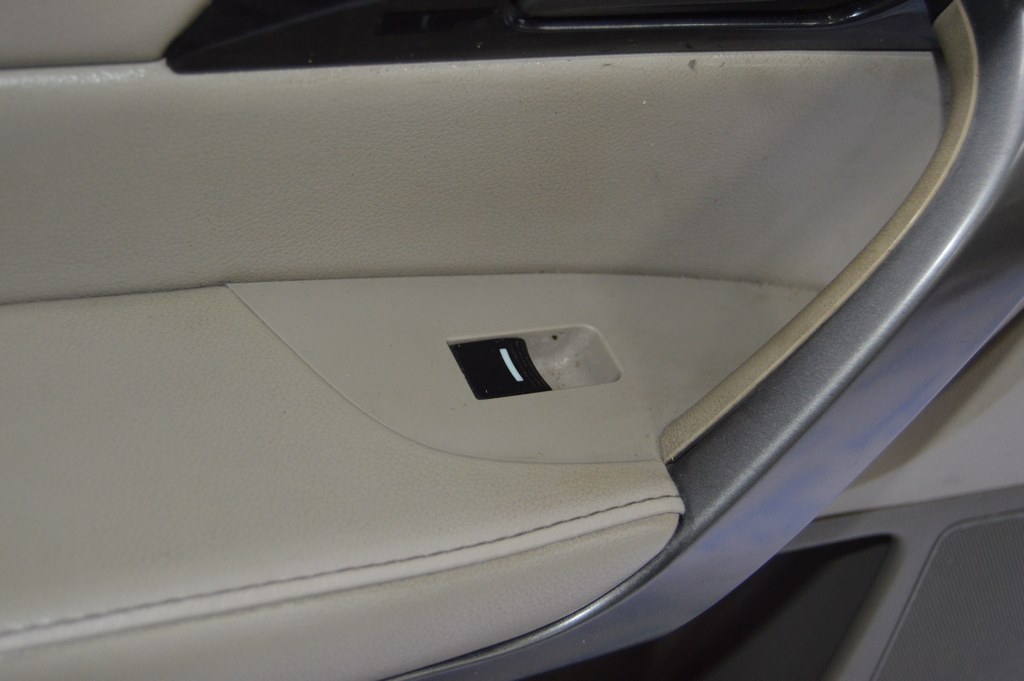 Управление стеклоподъемником зад лев Acura MDX 07-13
