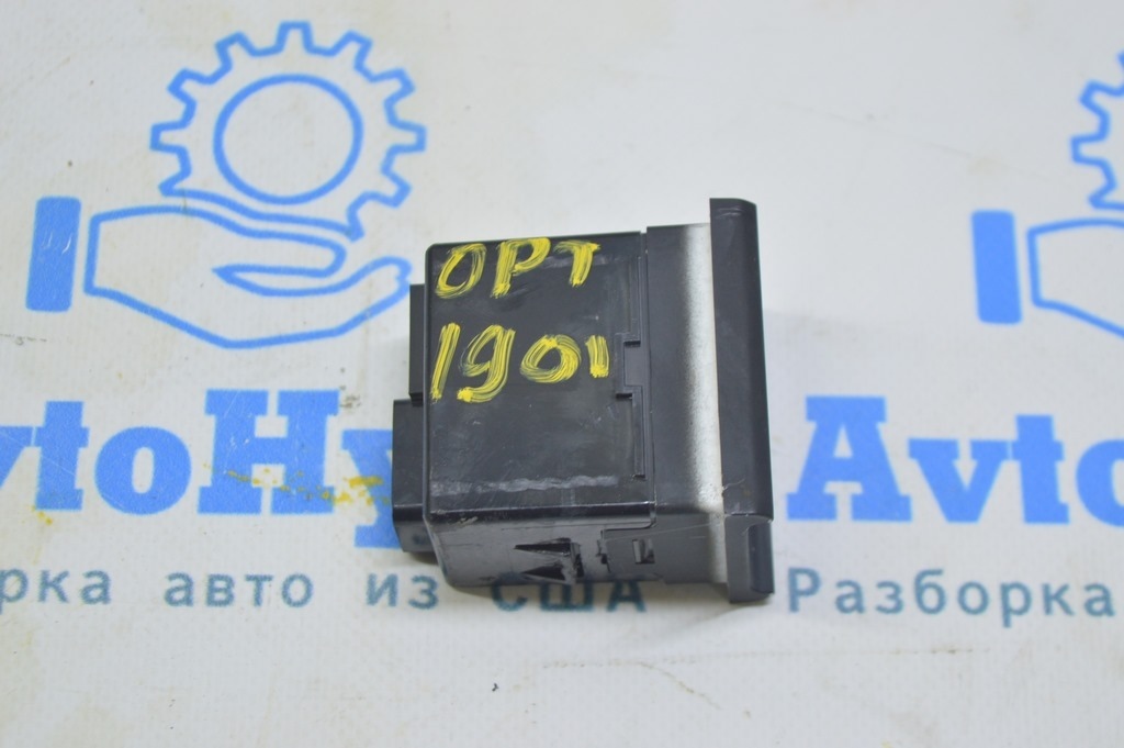 USB Hub Kia Optima 16- — фото 2