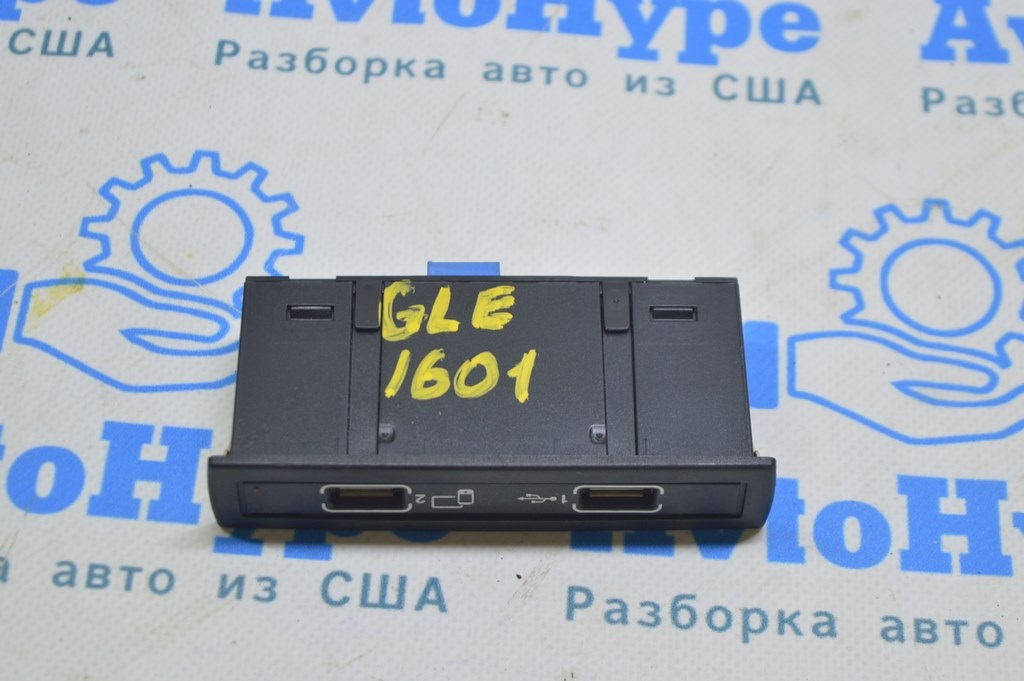 USB hub Mercedes GLE-class C292 12-19