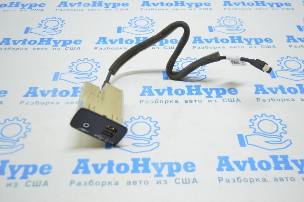 USB HUB Subaru Forester 19- SK 86273FL000