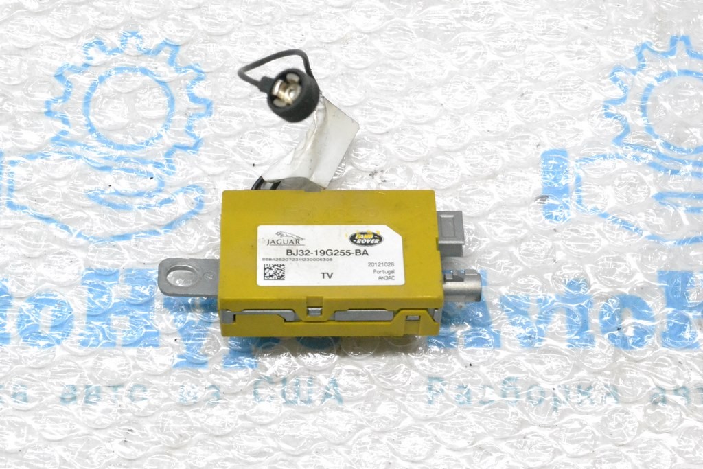 Усилитель антенны Land Rover Range Rover L405 13-17 (01) — фото 4