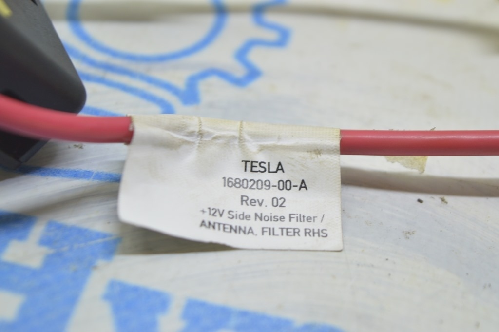 Усилитель антенны Tesla Model 3 18- тип 2 — фото 3