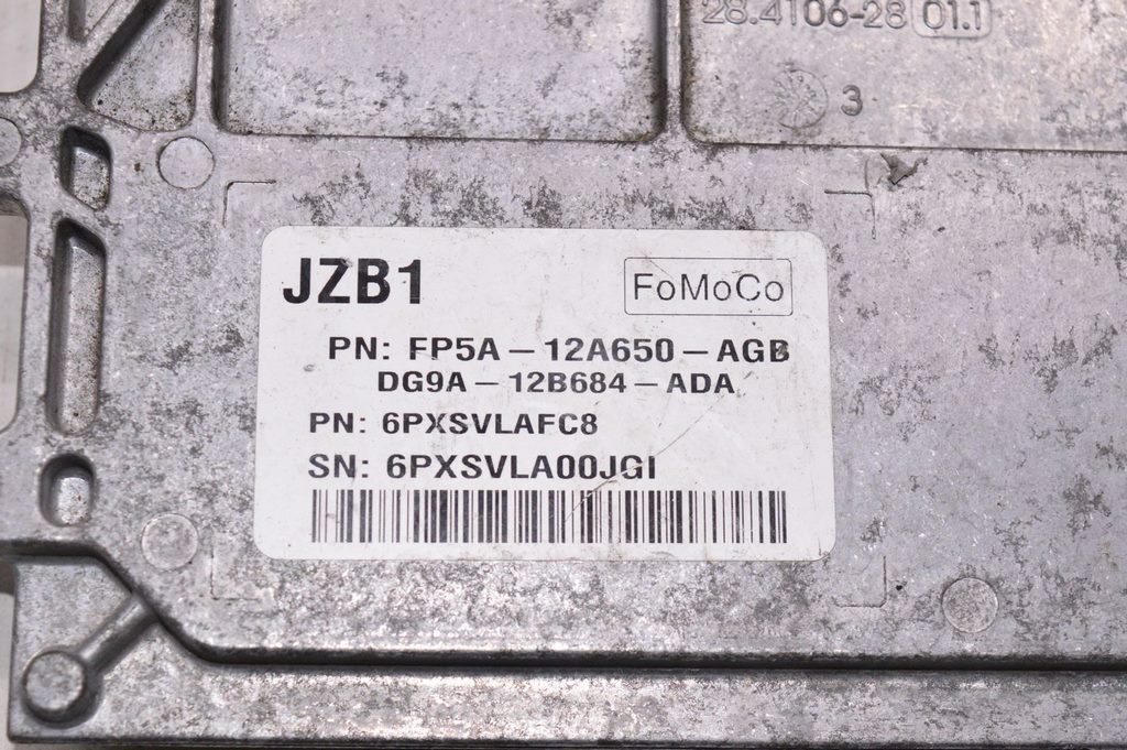 Усилитель переднего бампера Infiniti QX30 17- 19 (02)