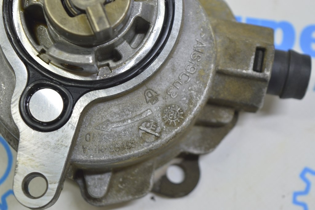 Вакуумный насос Ford Fusion mk5 13-20 2.0T — фото 4