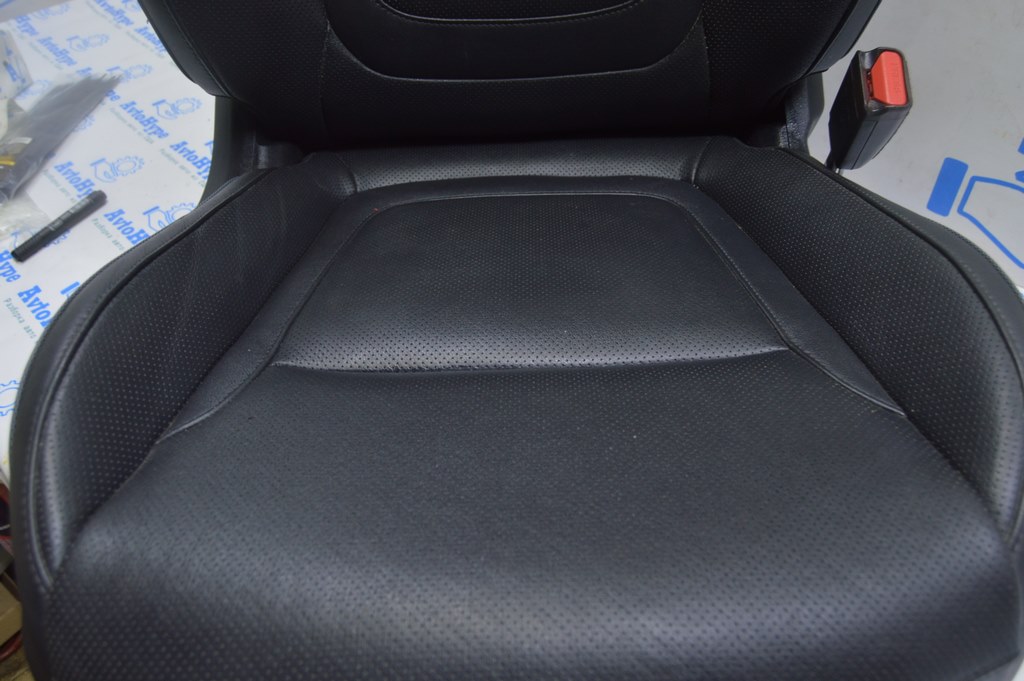 Водительское сидение Hyundai Tucson 22- кожа черн, электро правый руль (01) правое — фото 3