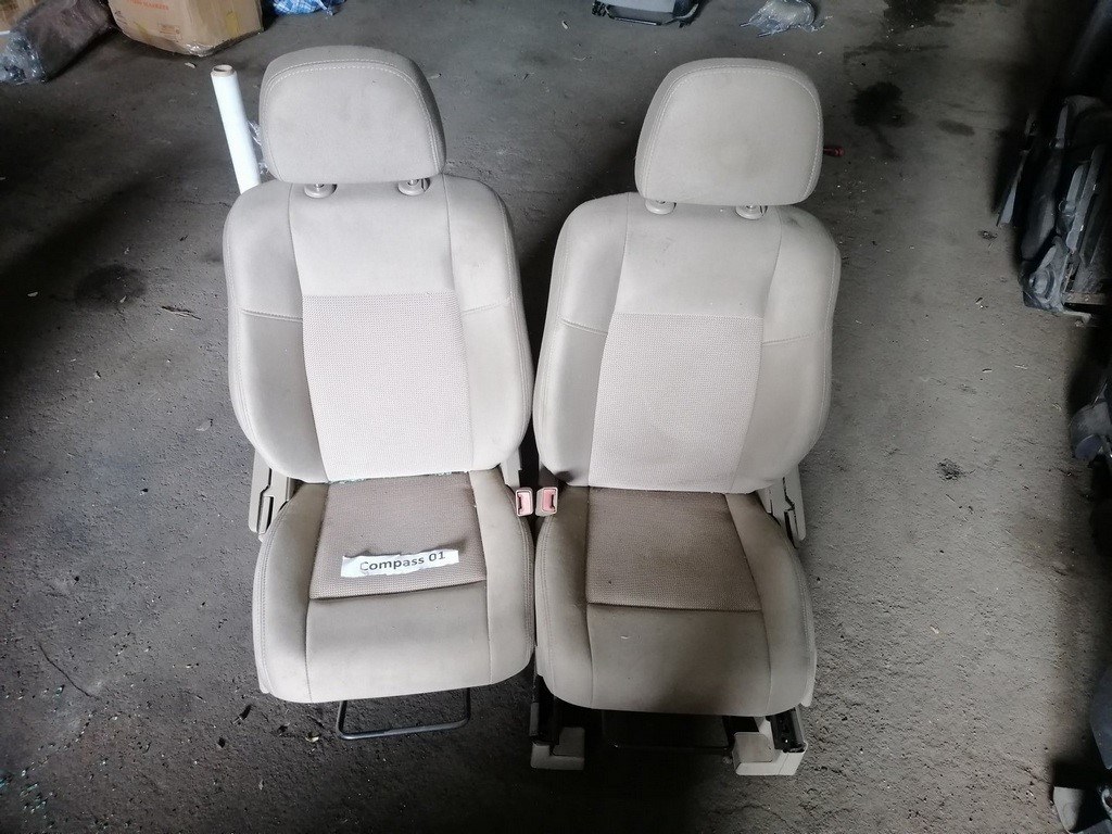 Водительское сидение Jeep Compass 11-16 тряпка корич