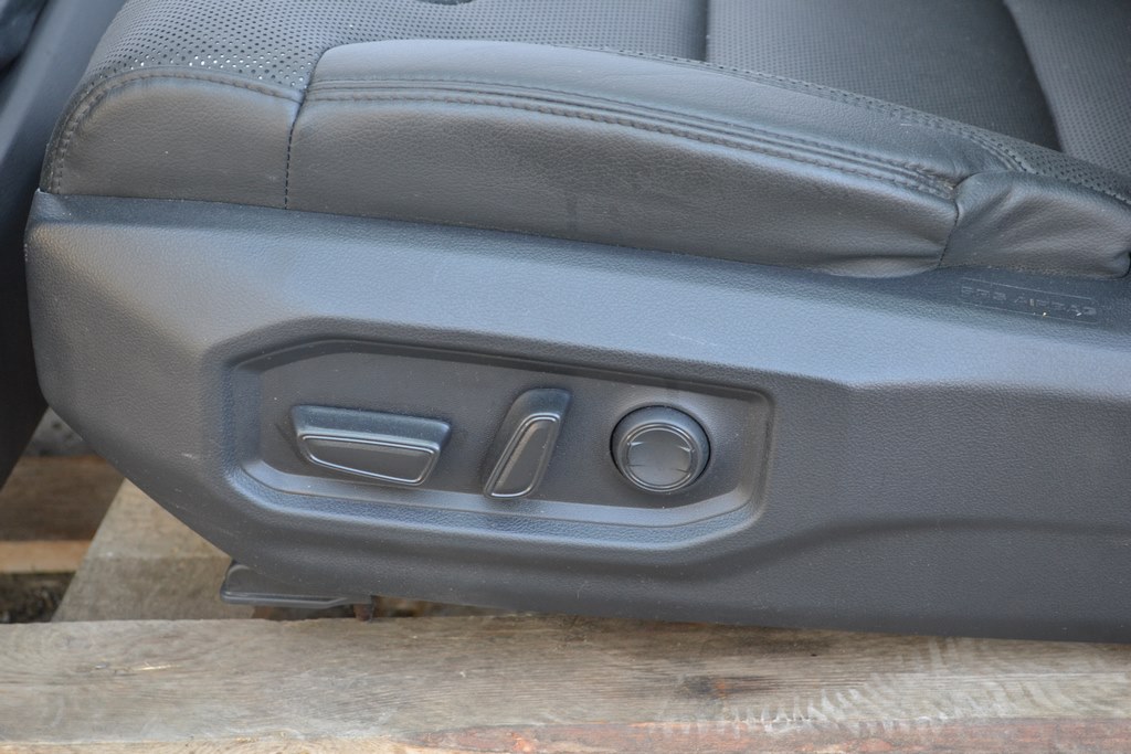 Водительское сидение с AIRBAG Toyota Tundra 22- кожа черн, электро, подогрев (01) — фото 4