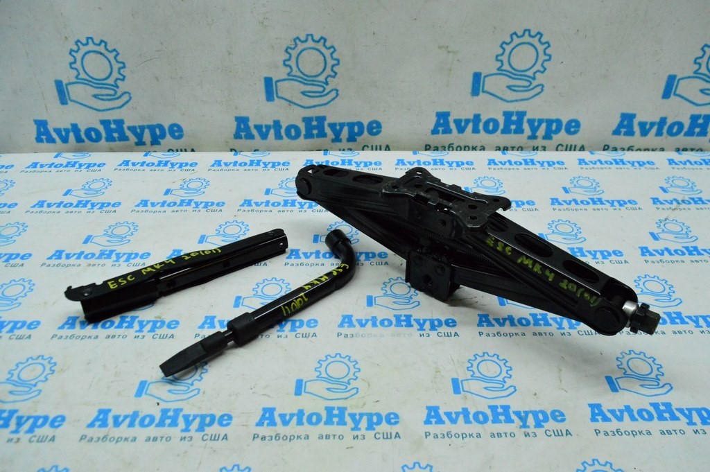 Вороток  Ford Escape MK4 20-