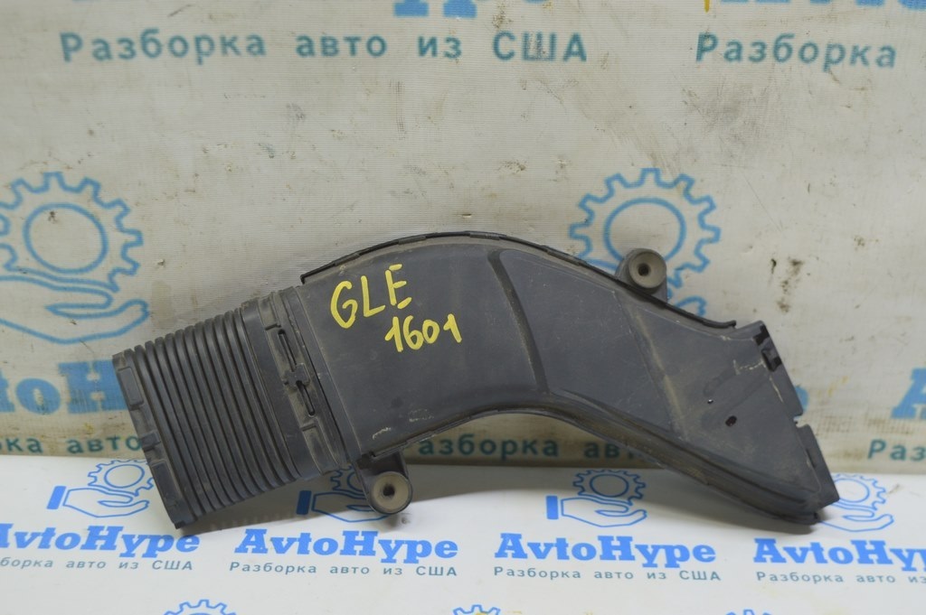 Воздухоприемник правый Mercedes GLE-class C292 15-19 3.0, задняя часть