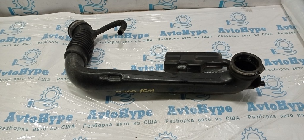 Воздуховод Chrysler 200 15-17 2.4