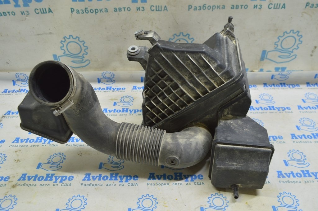 Воздуховод дроссель-фильтр Kia K5 16- 2.0 GAZ (04) деф.