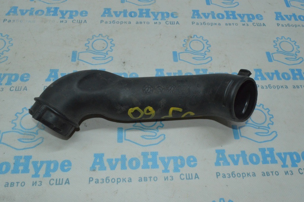 Воздуховод Ford Escape MK3 13-19 2.0T от фильтра, нижний — фото 2