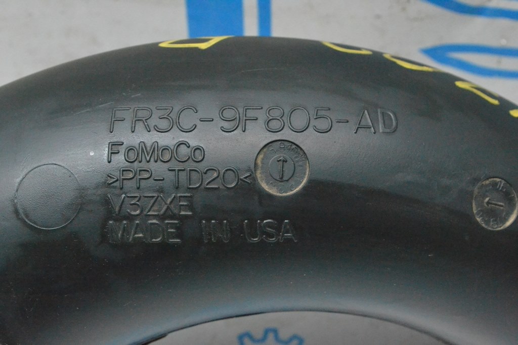 Воздуховод Ford Mustang mk6 15- 2.3T — фото 2