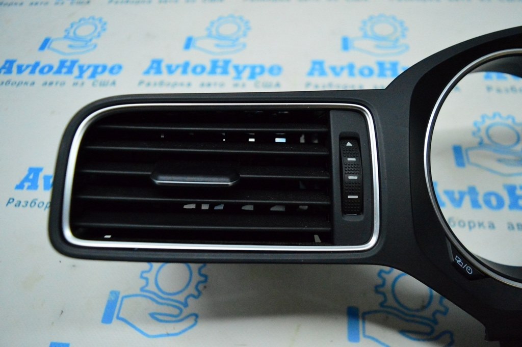 Воздуховод левый VW Jetta 11-18 USA черн (03)